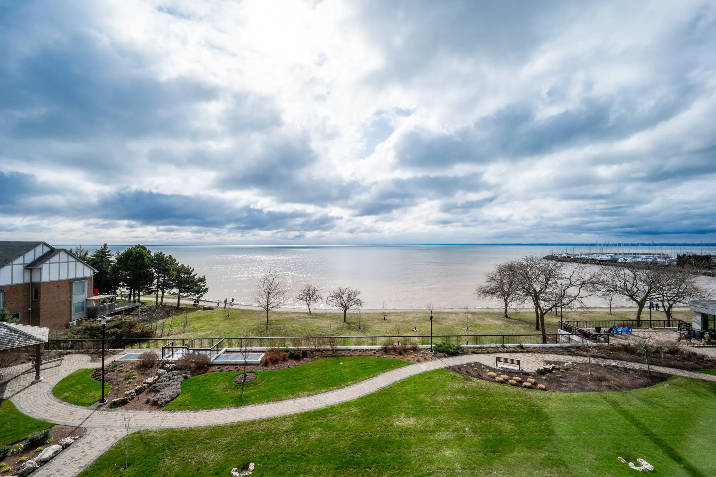Luxury Waterfront Living