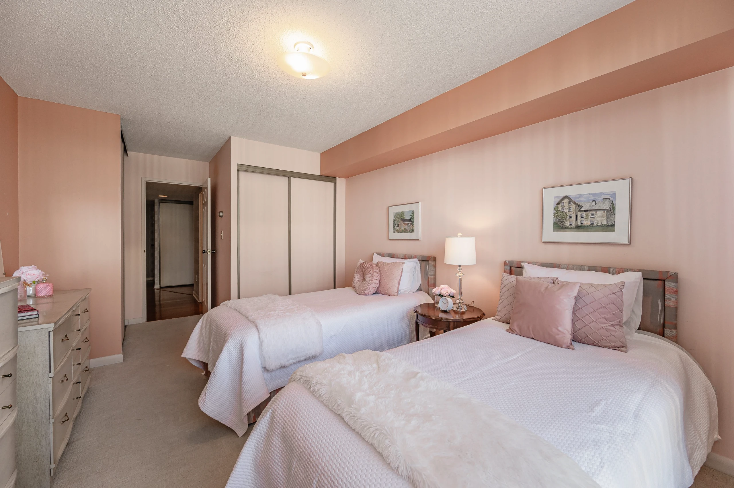 Waterfront Lakeside Condo