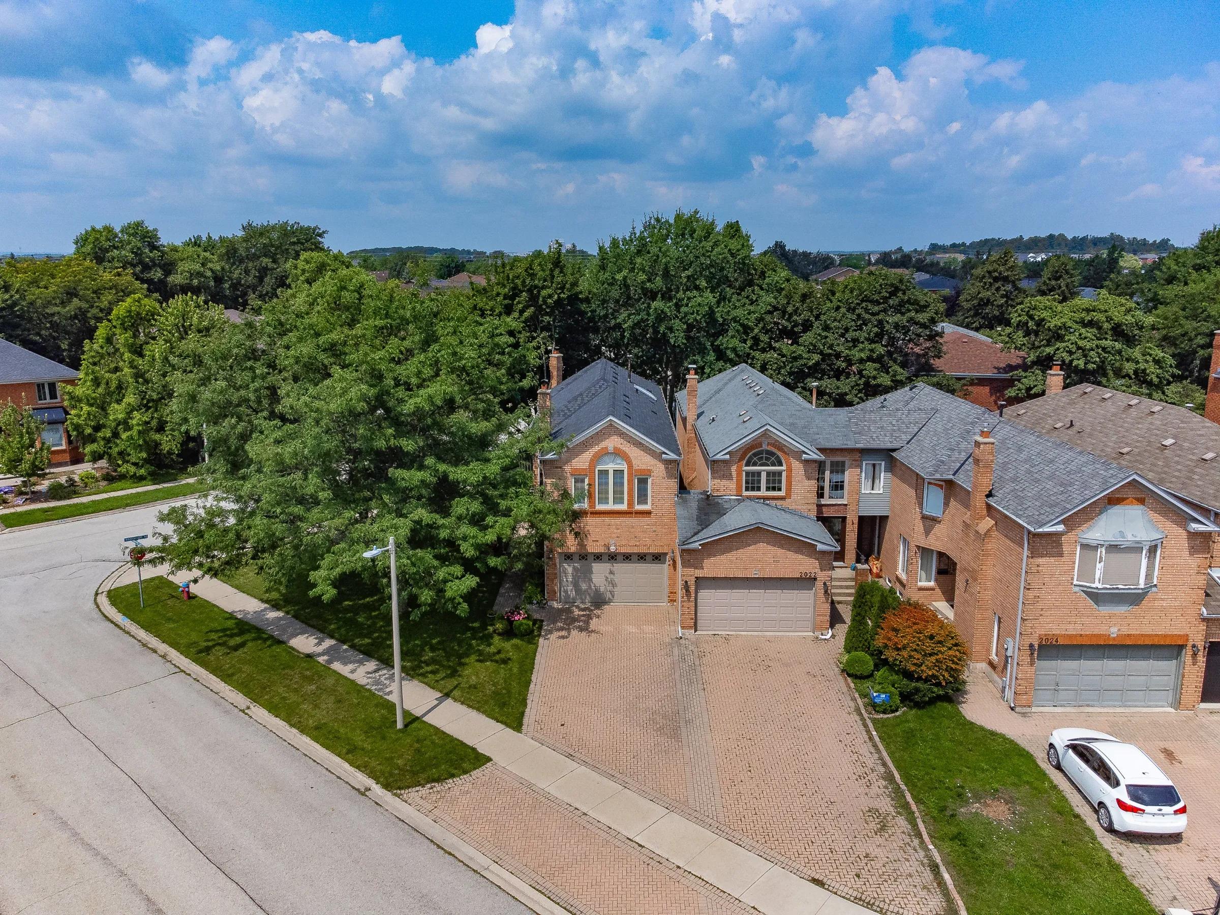 Premium Glen Abbey Location