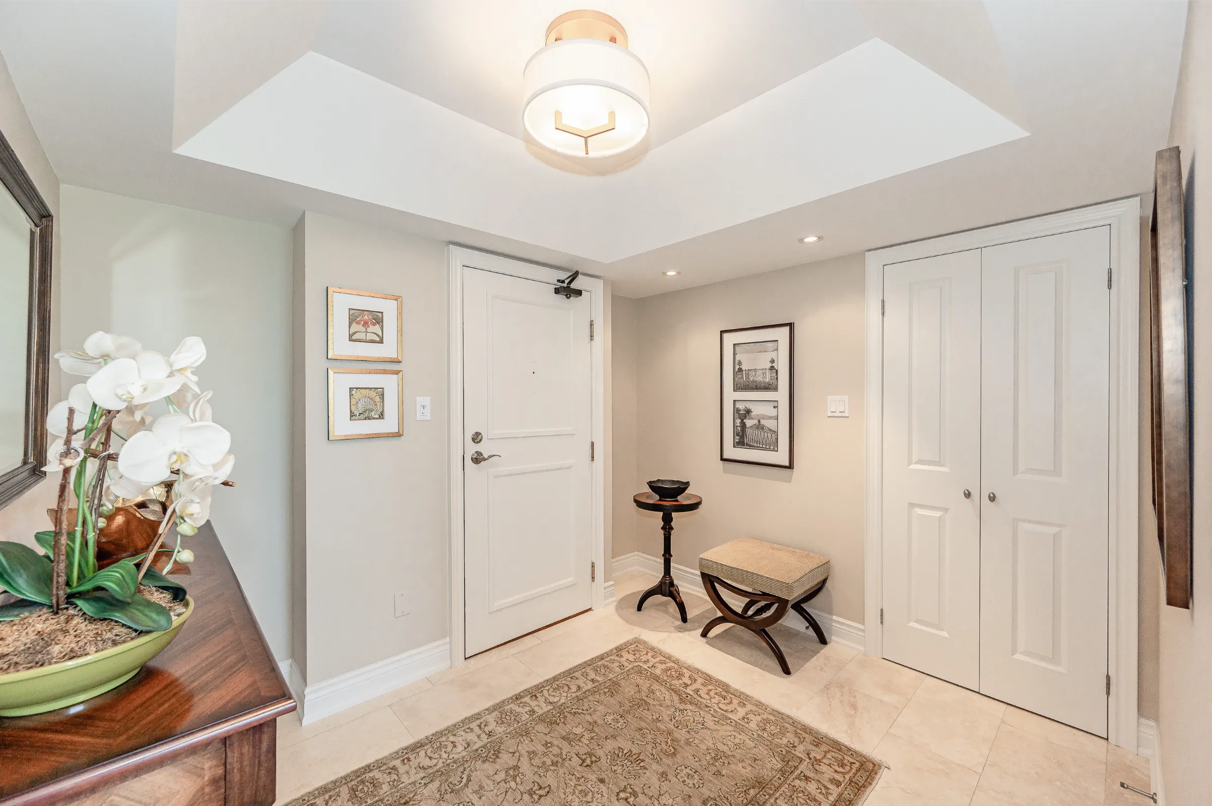 Luxury lakeside condo