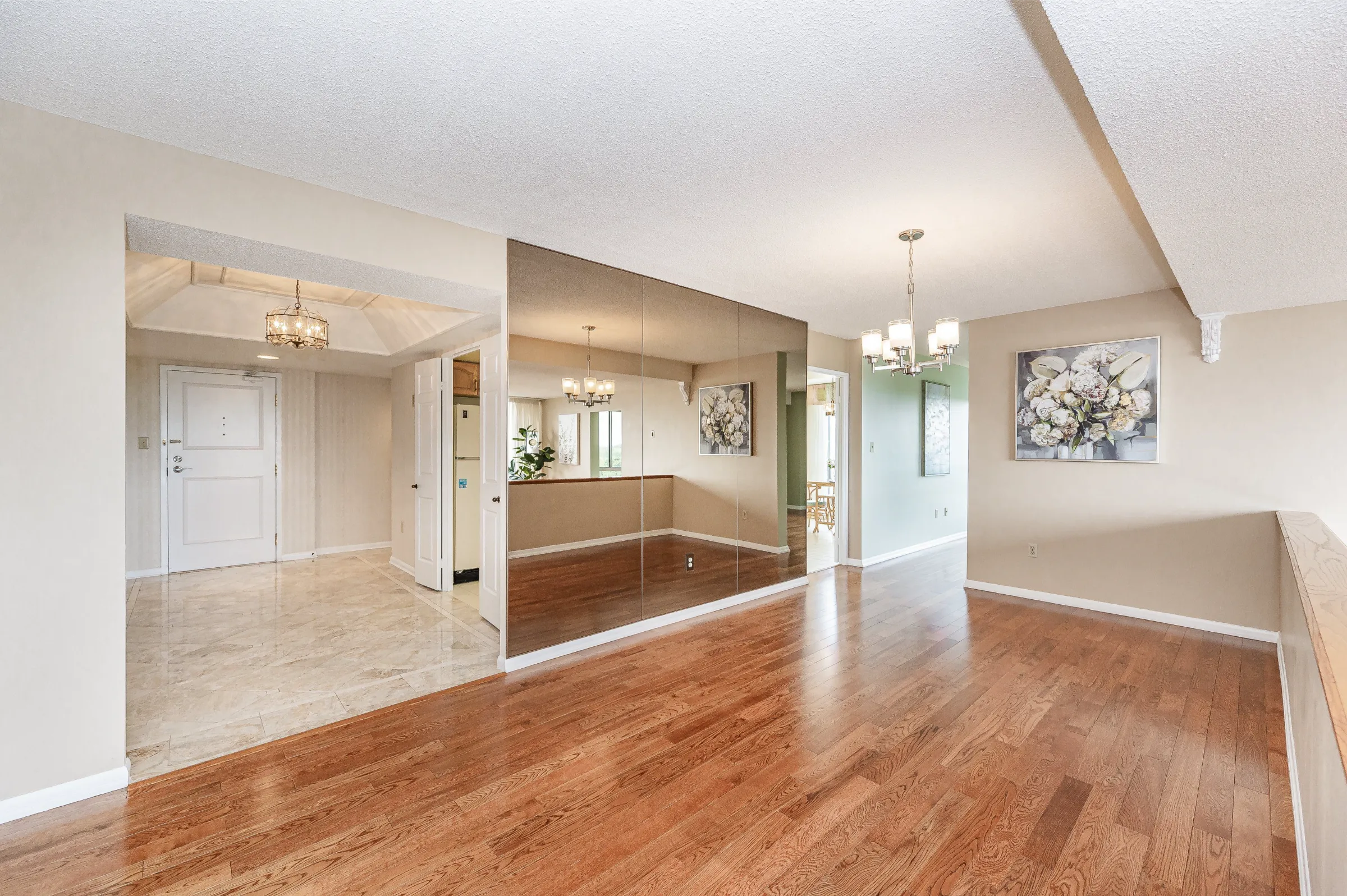 Waterfront Lakeside Living