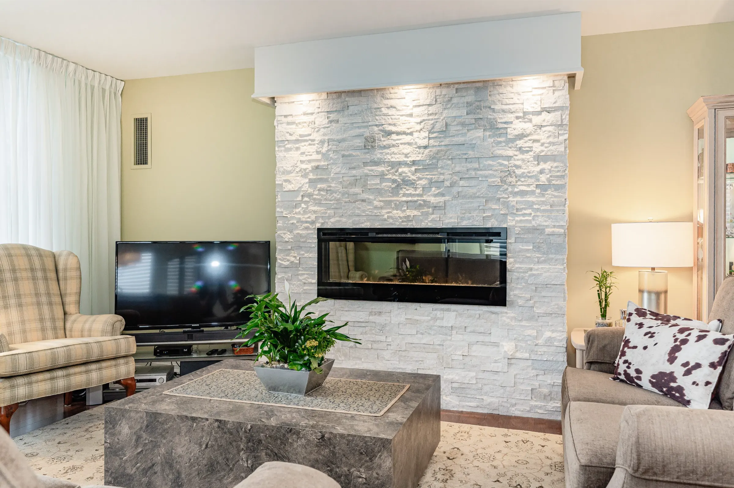 Renovated Lakeside Condo