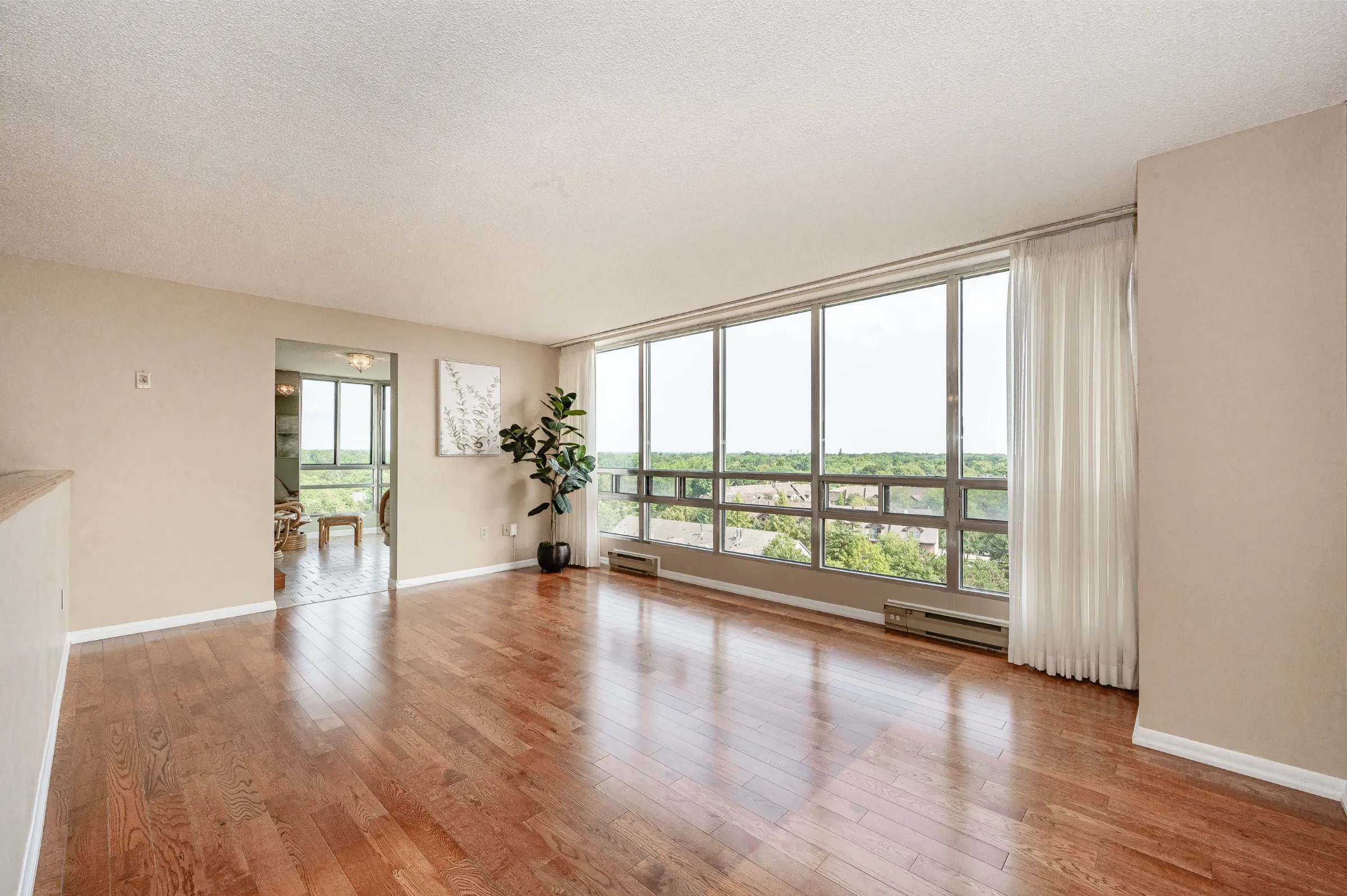 Waterfront Lakeside Living