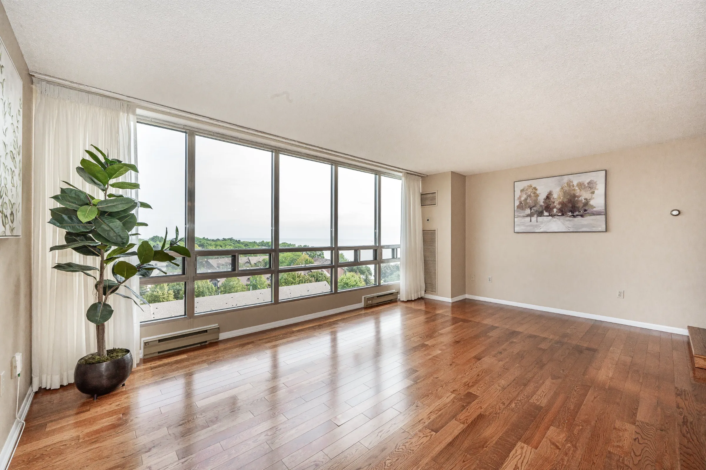 Waterfront Lakeside Living