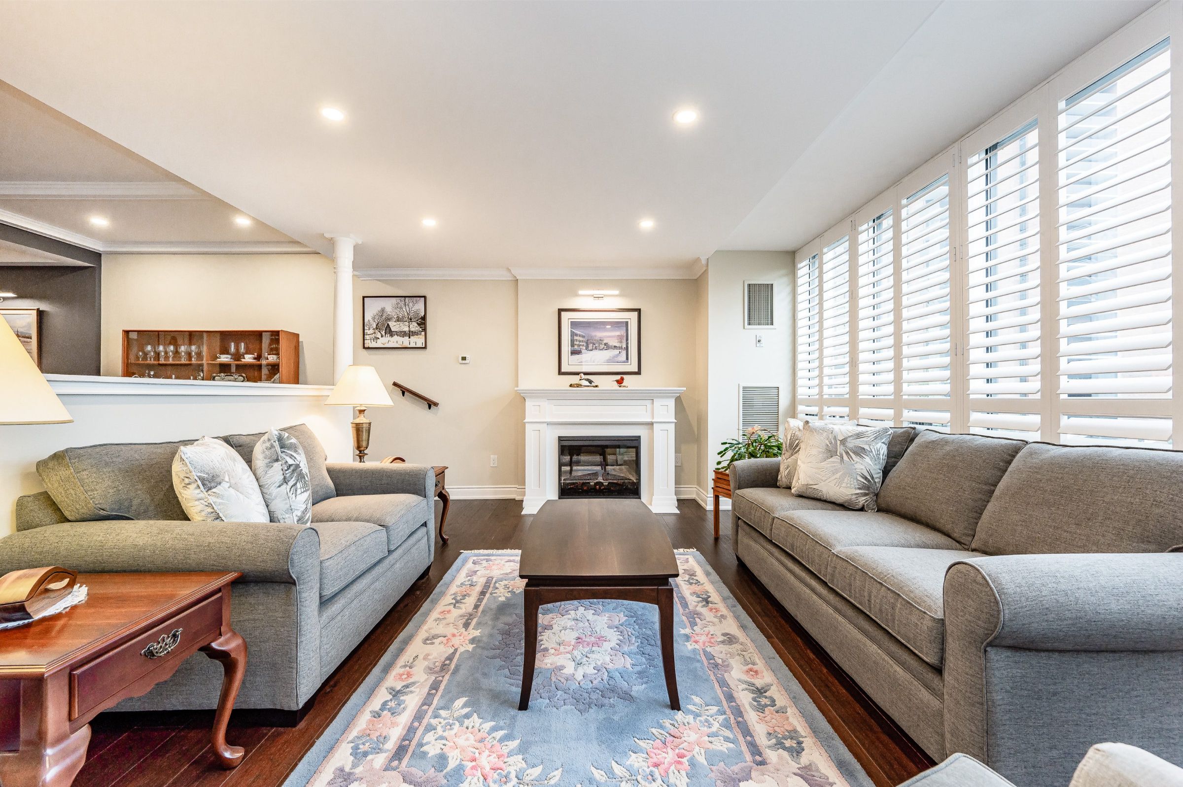 Luxury Condo in Bronte