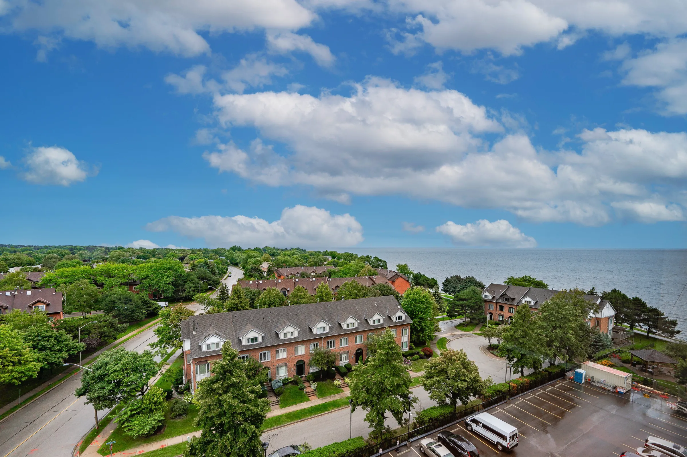 Waterfront Lakeside Living