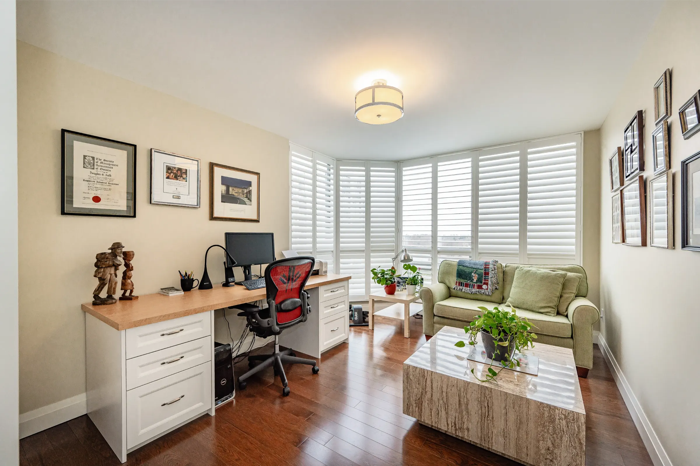 Renovated Lakeside Condo