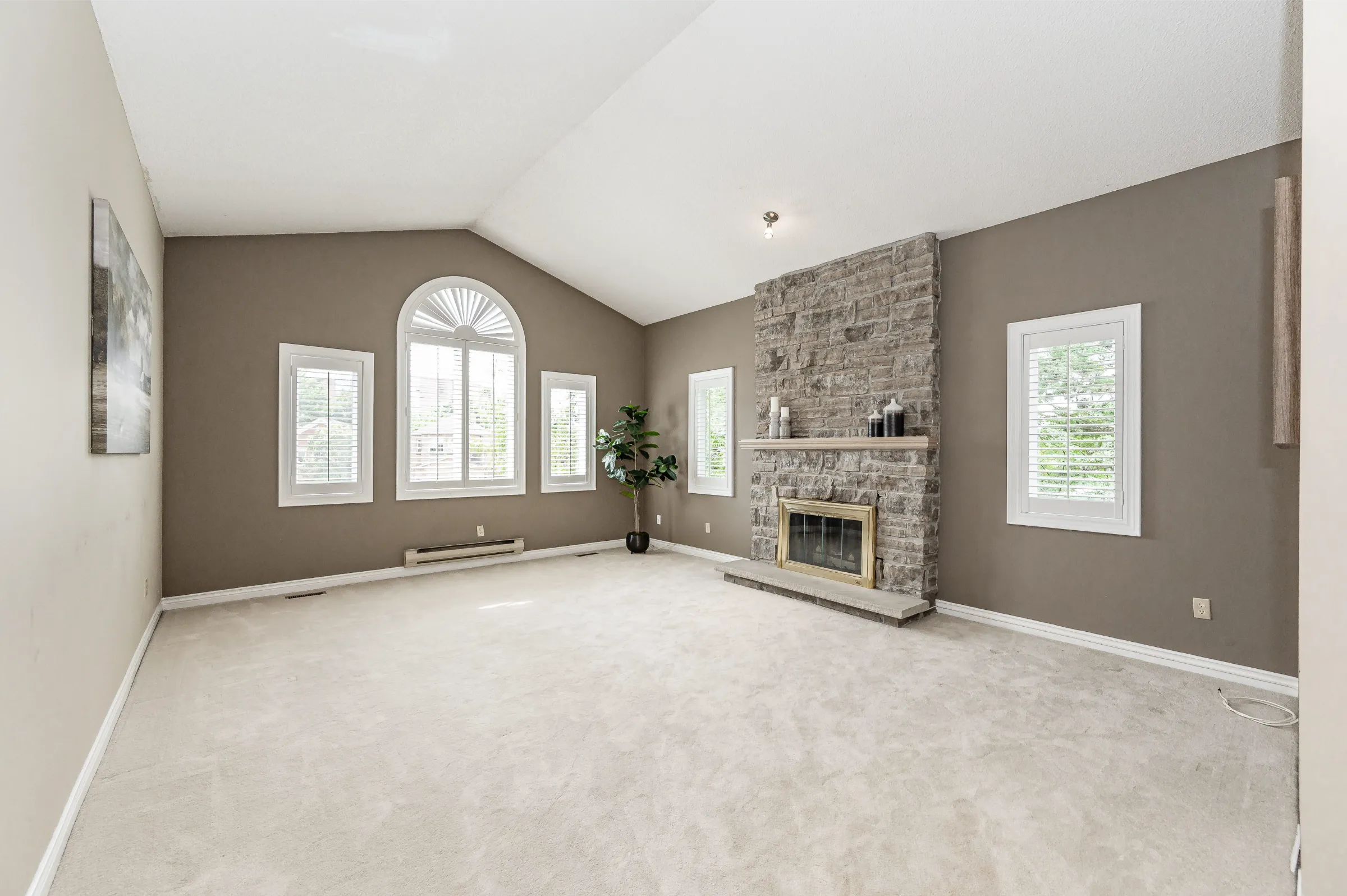 Premium Glen Abbey Location