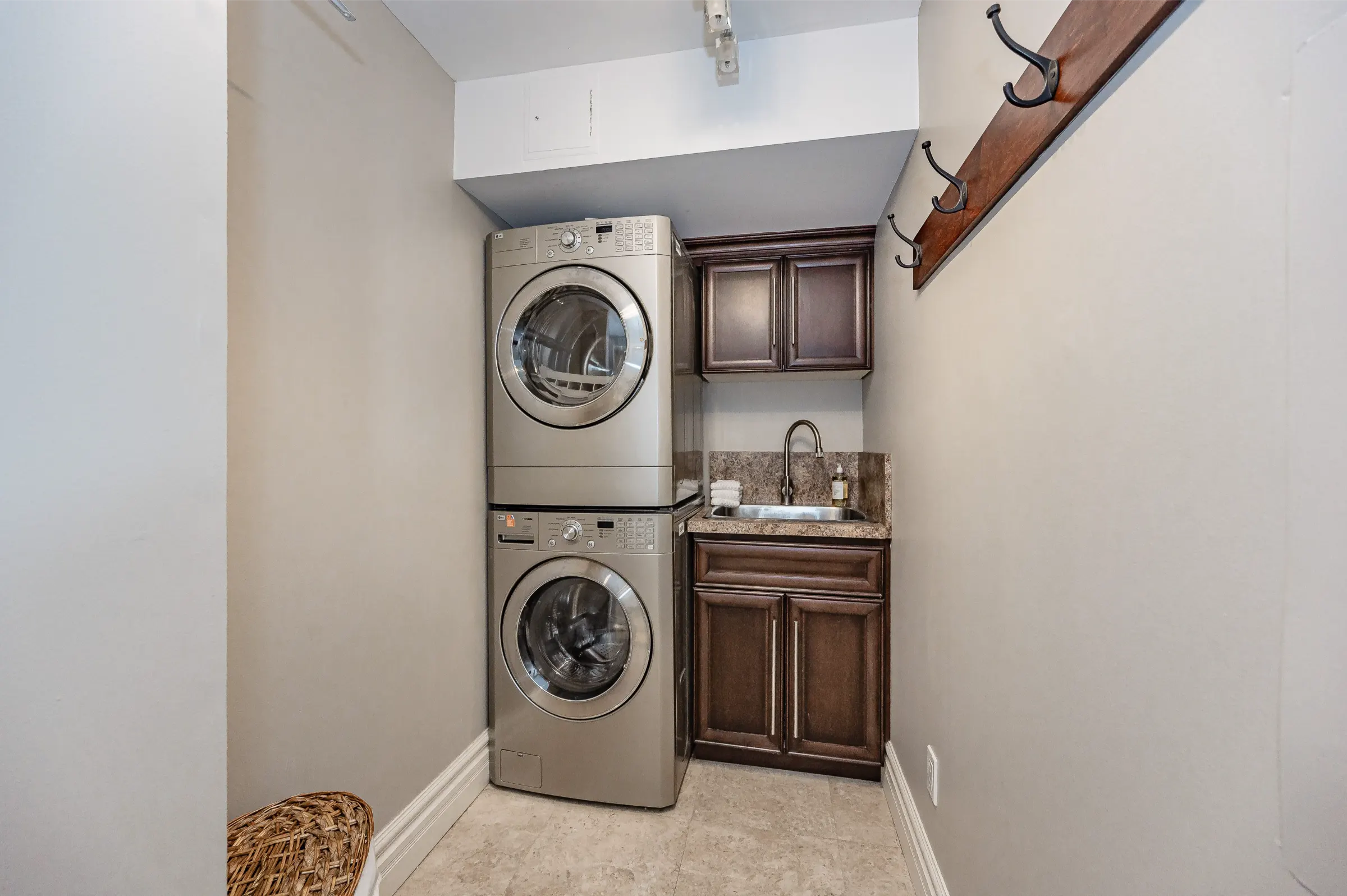 Luxury lakefront condo