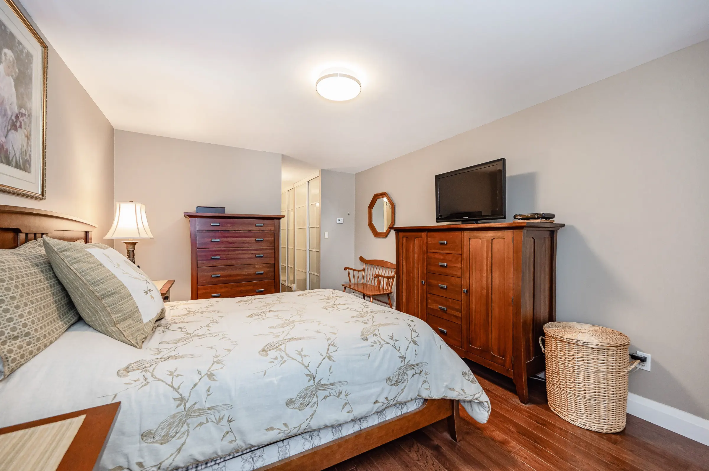 Renovated Lakeside Condo