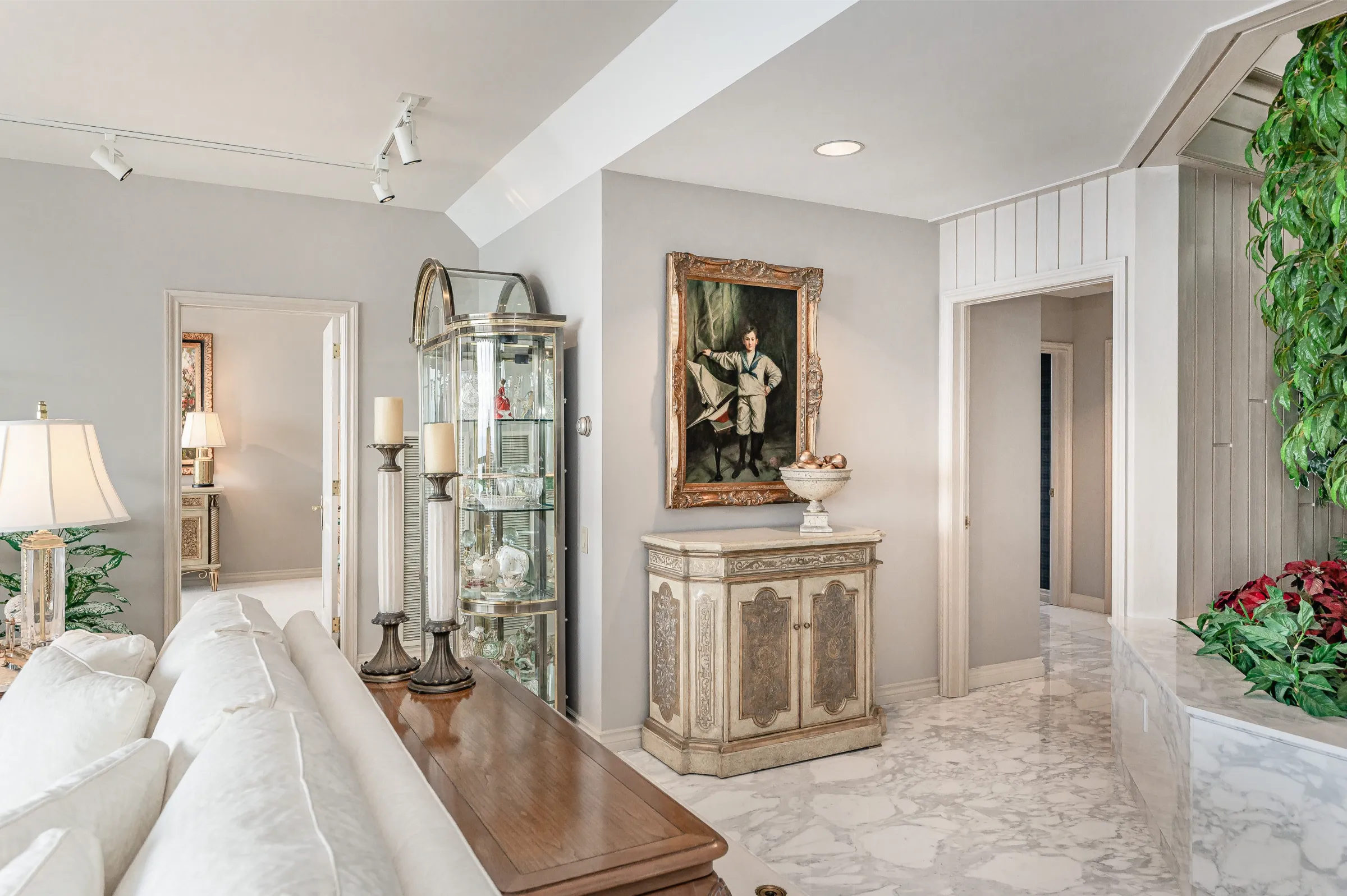 Luxury Lakeside Living