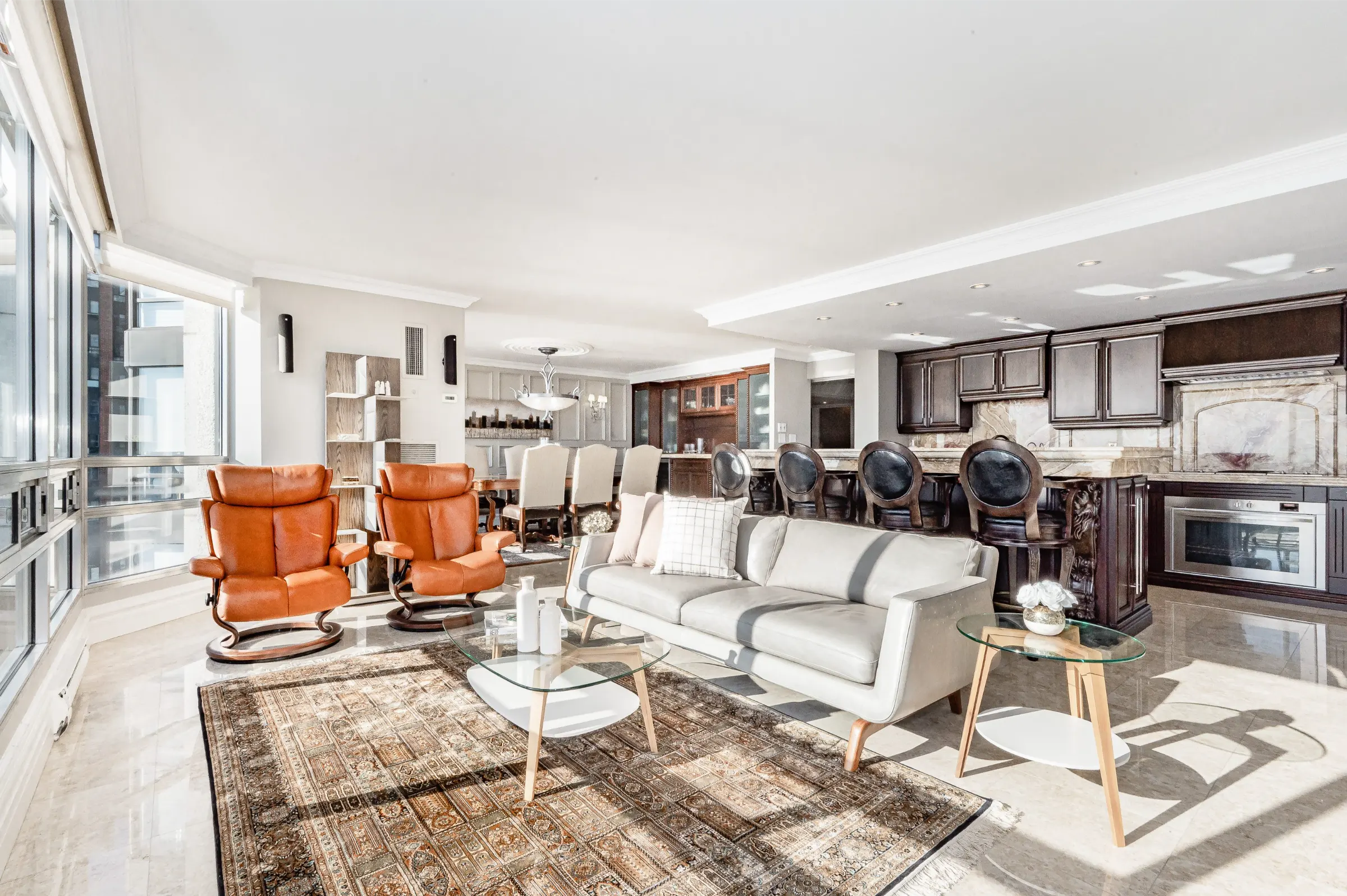 Luxury lakefront condo