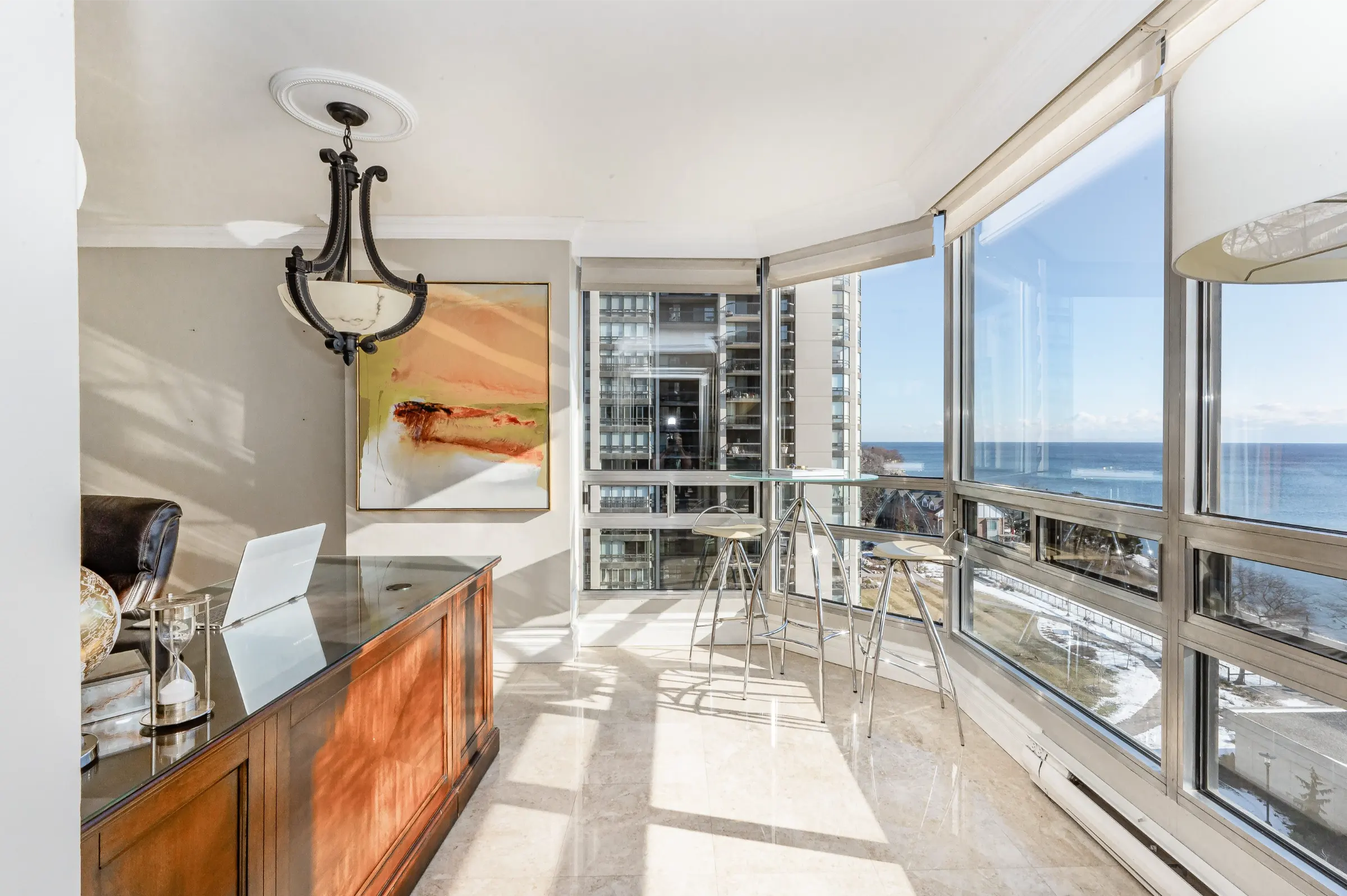 Luxury lakefront condo