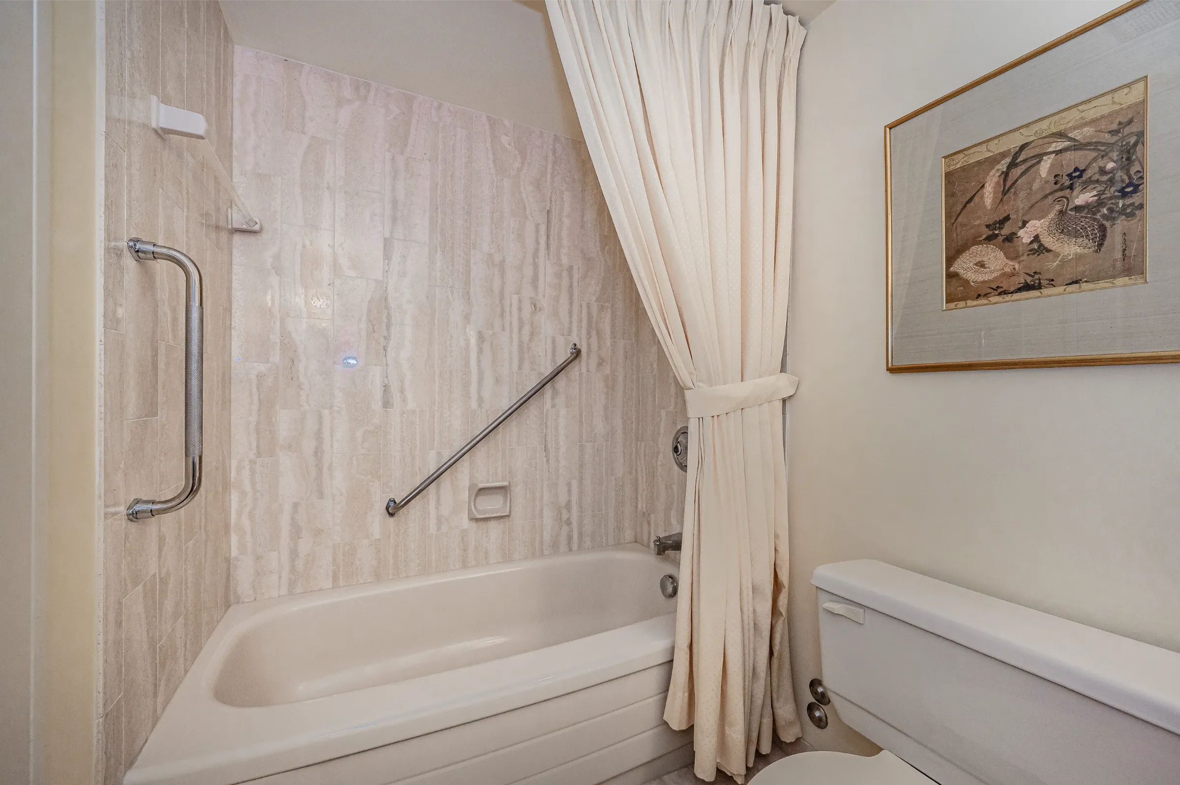 Bronte lakeside living