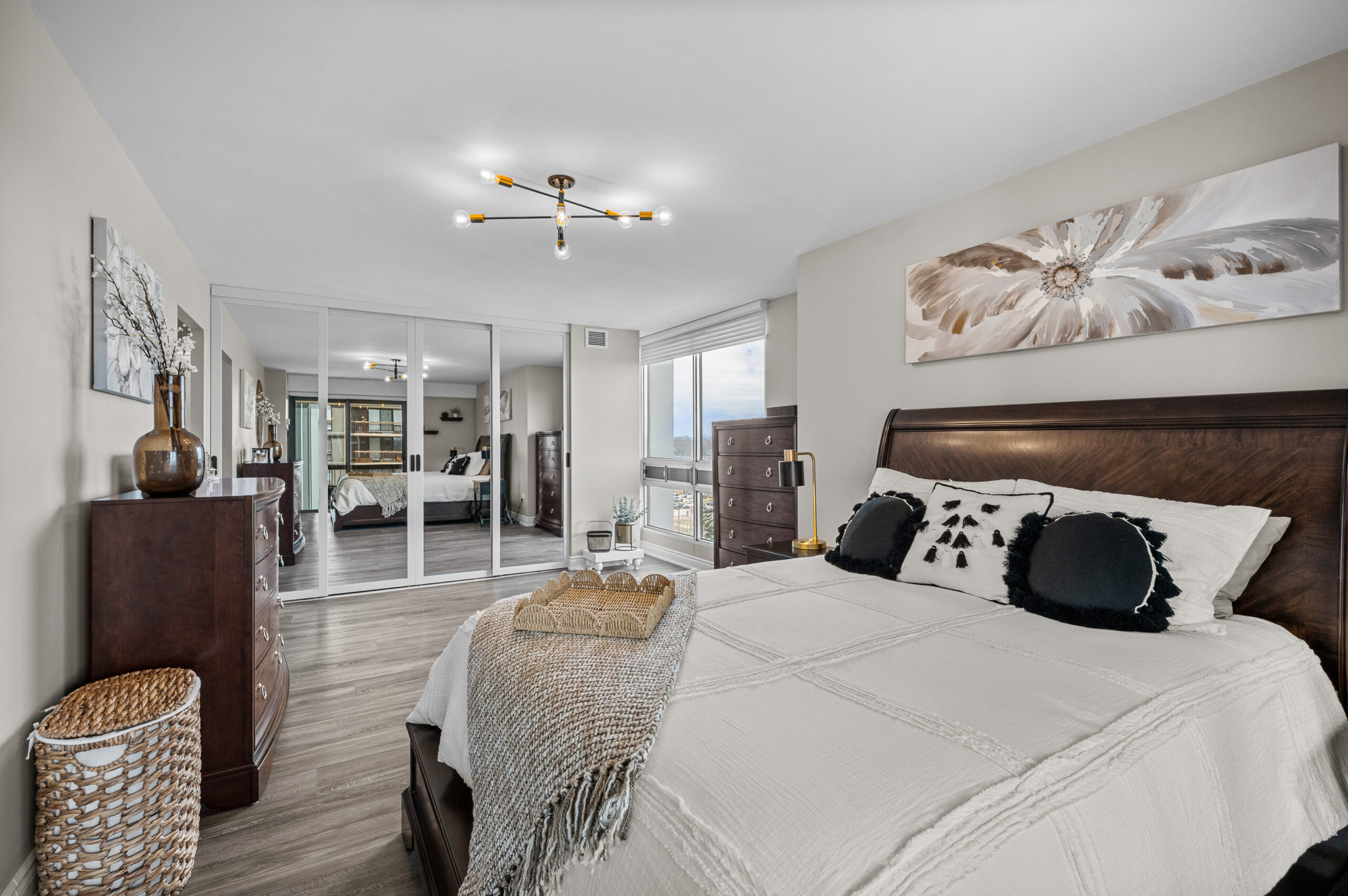 Luxurious Bronte Condo