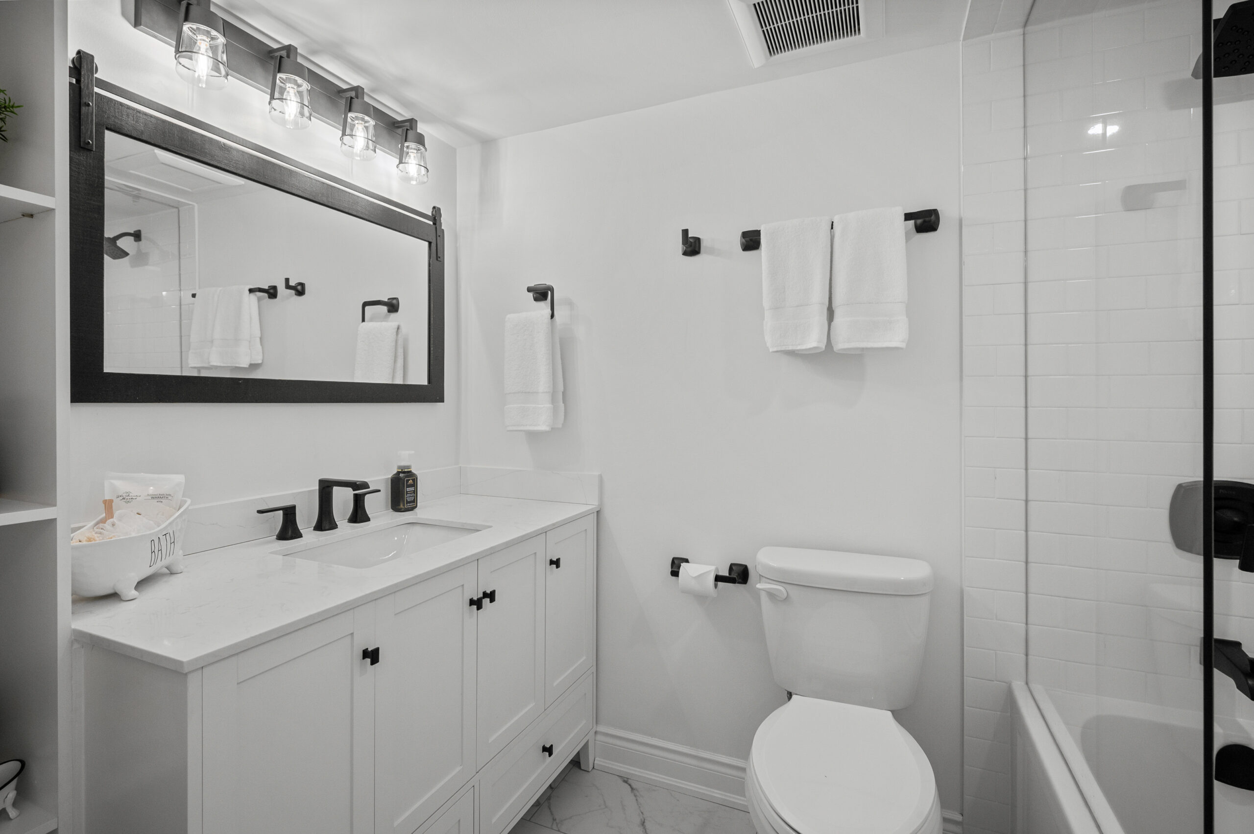 Luxurious Bronte Condo