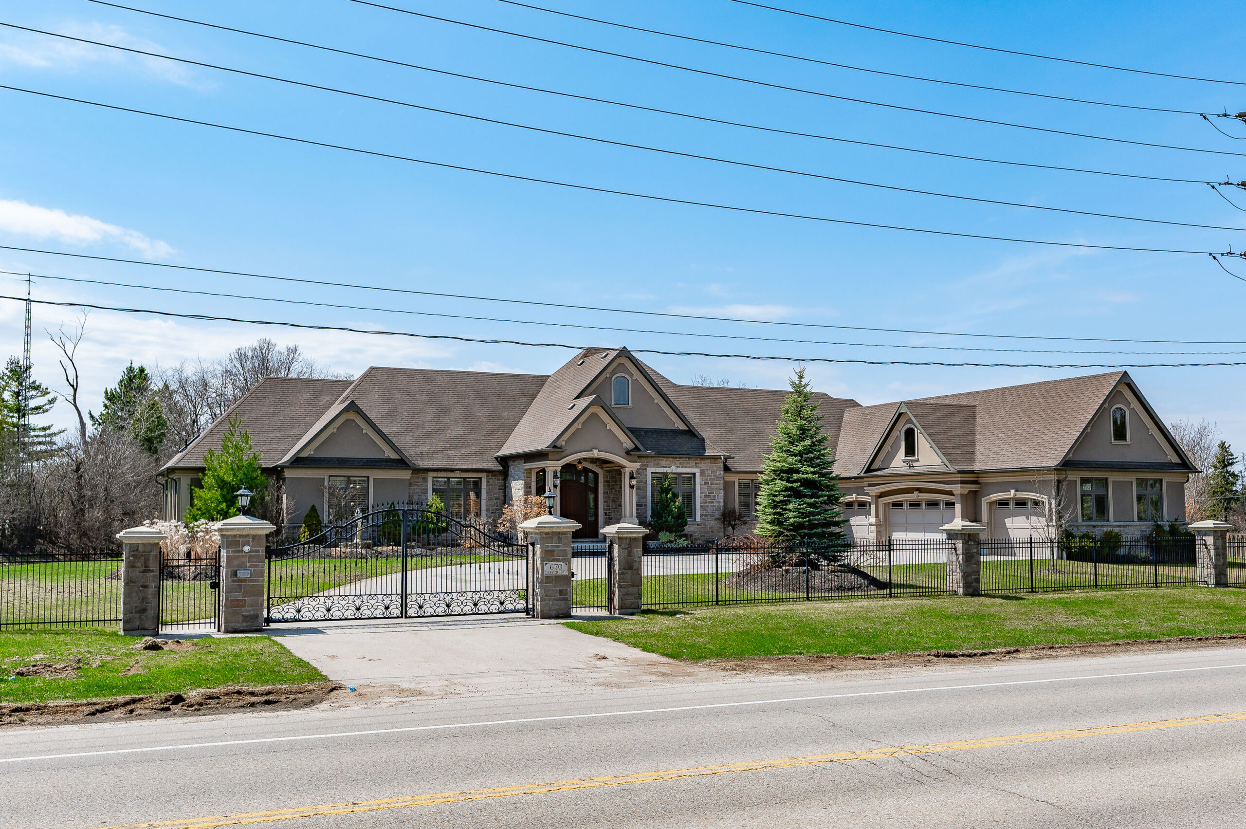 Luxury Waterloo Home
