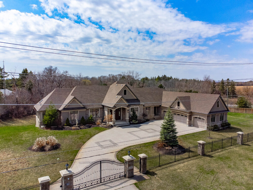 Luxury Waterloo Home