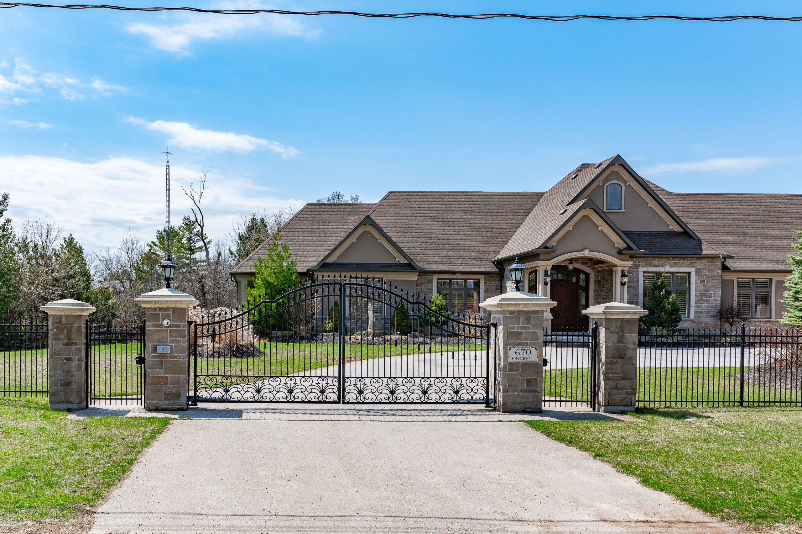 Luxury Waterloo Home