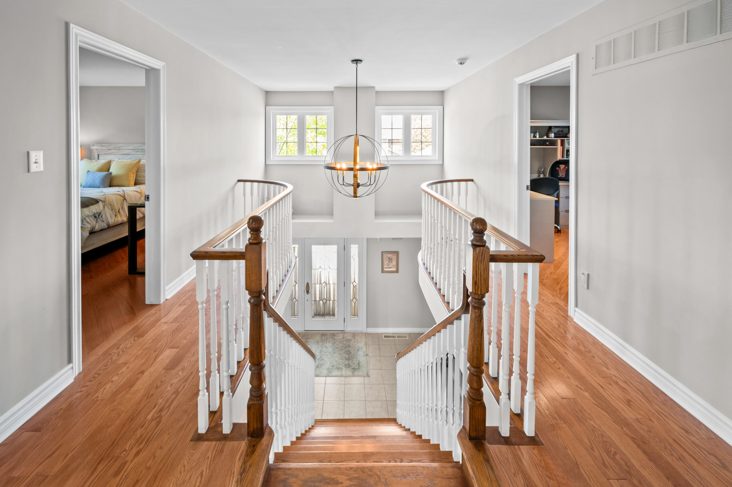 Updated Glen Abbey Home