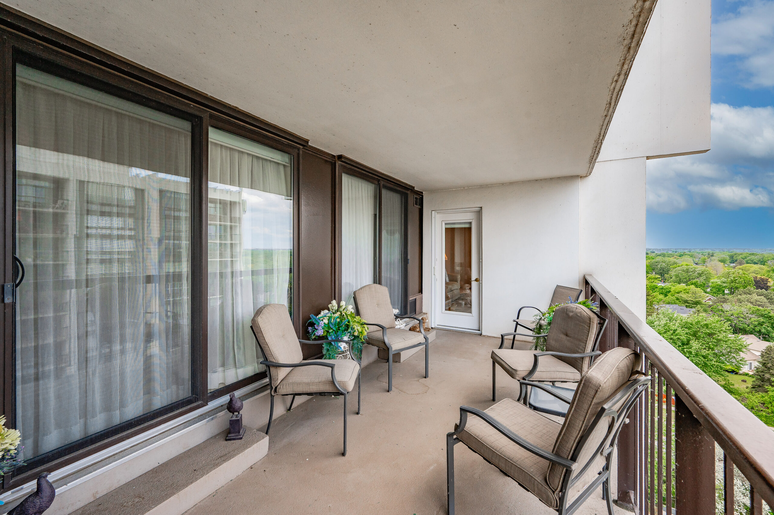 Bronte Lakeview Condo