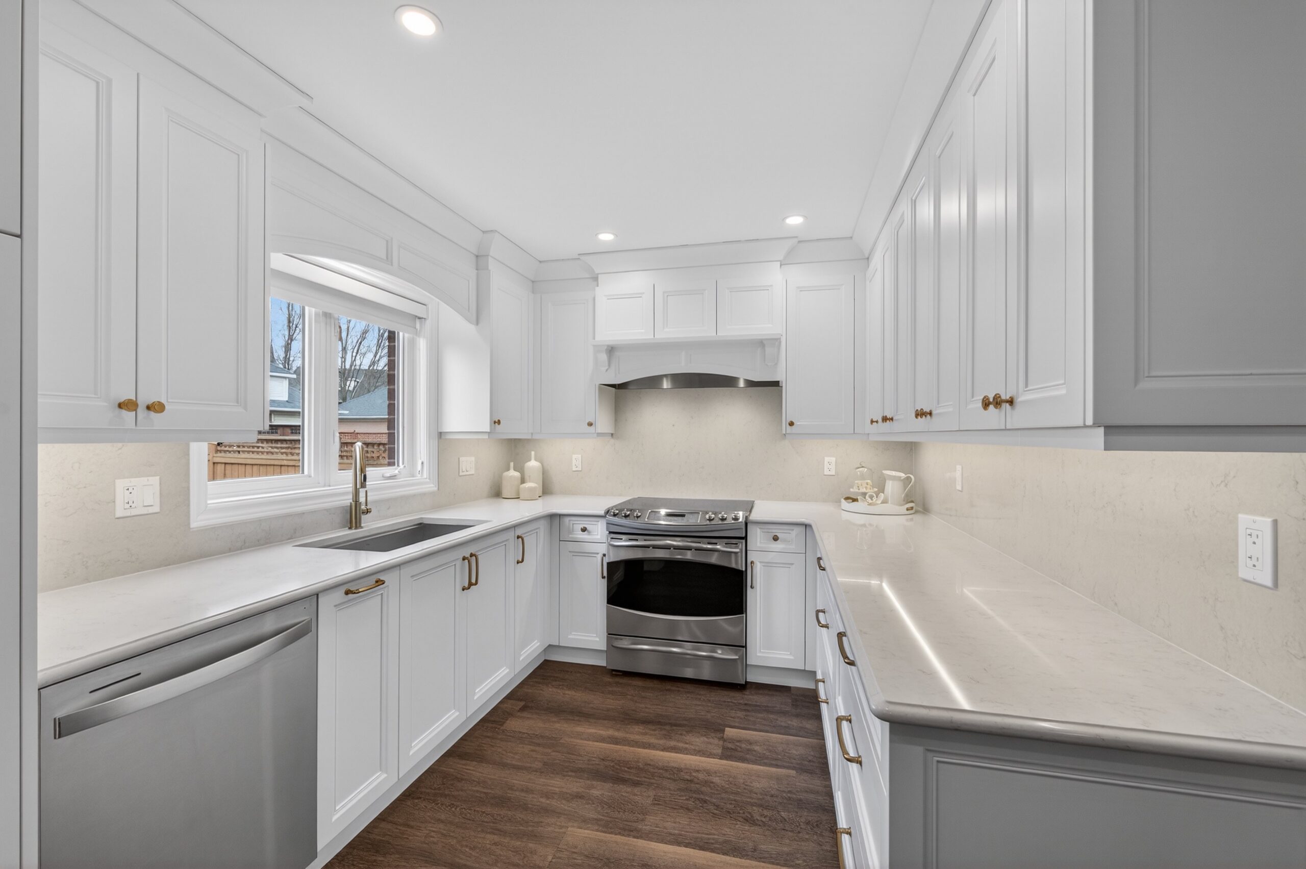 Updated River Oaks Home