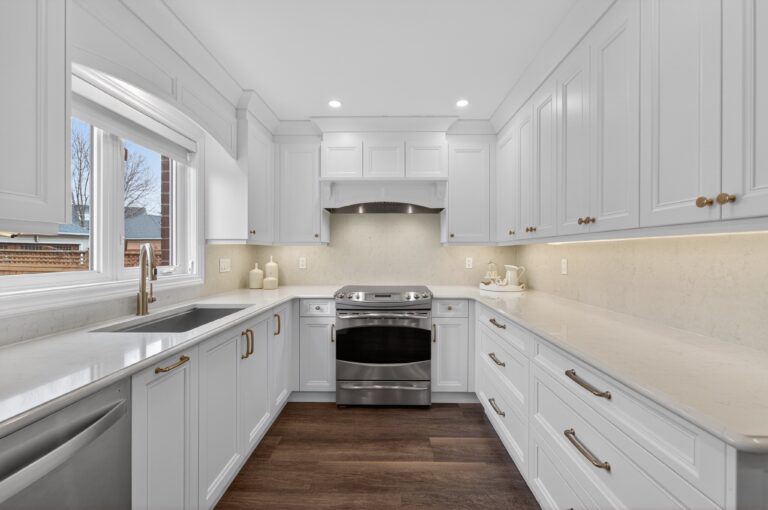 Updated River Oaks Home