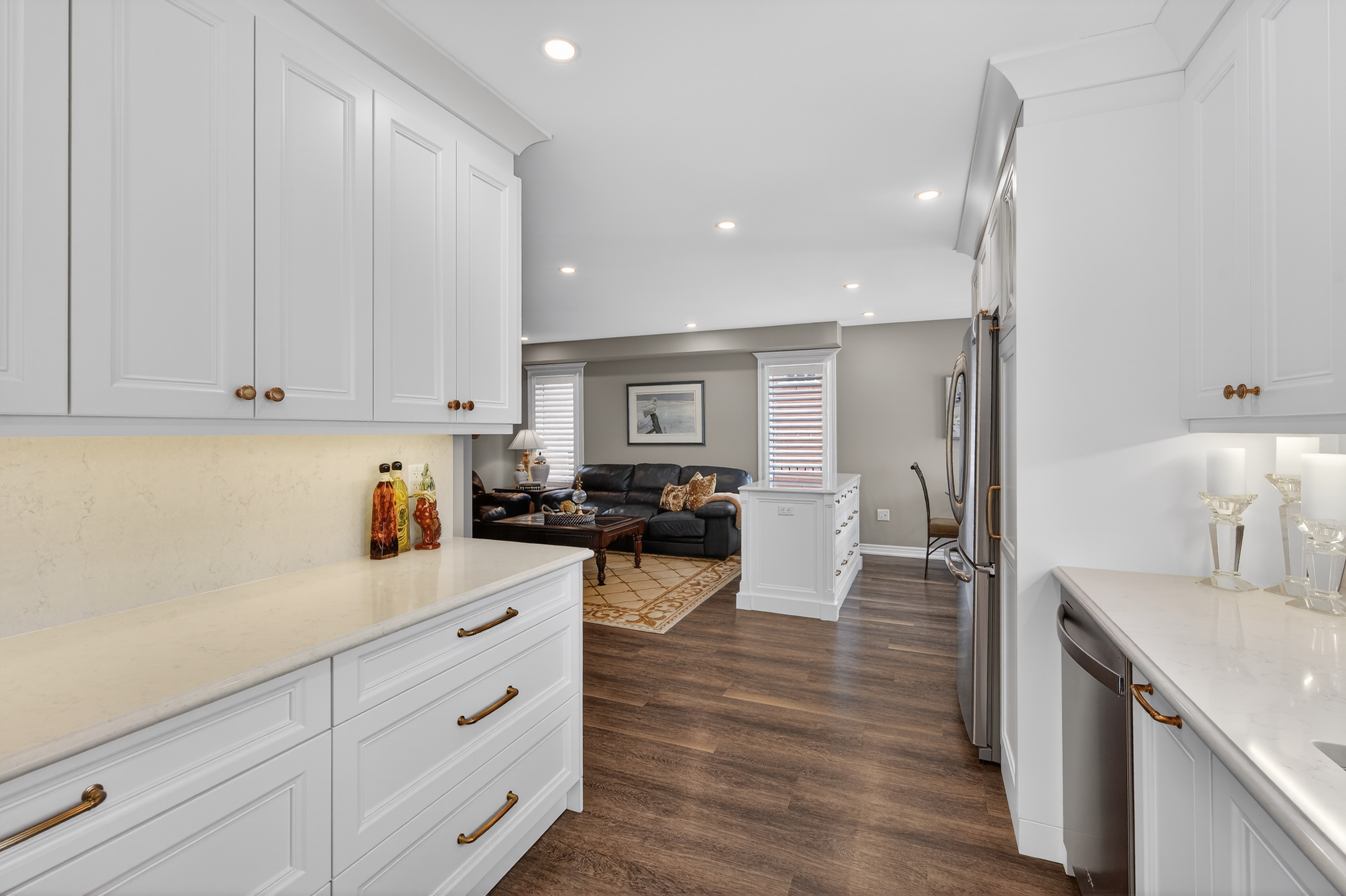 Updated River Oaks Home