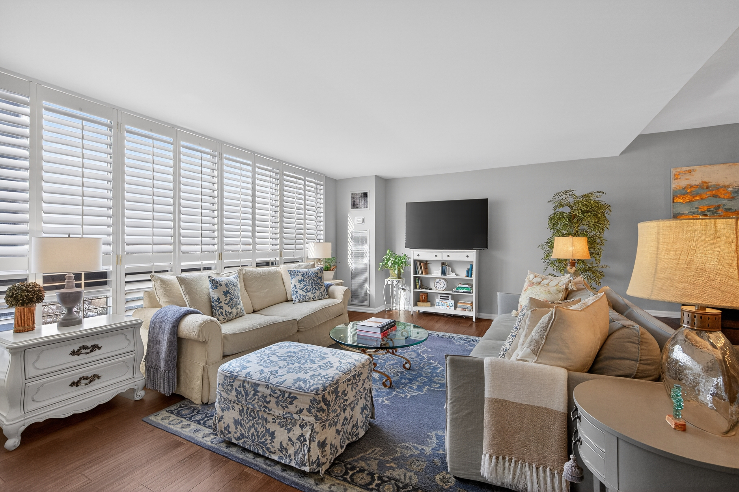 Updated Luxury Condo