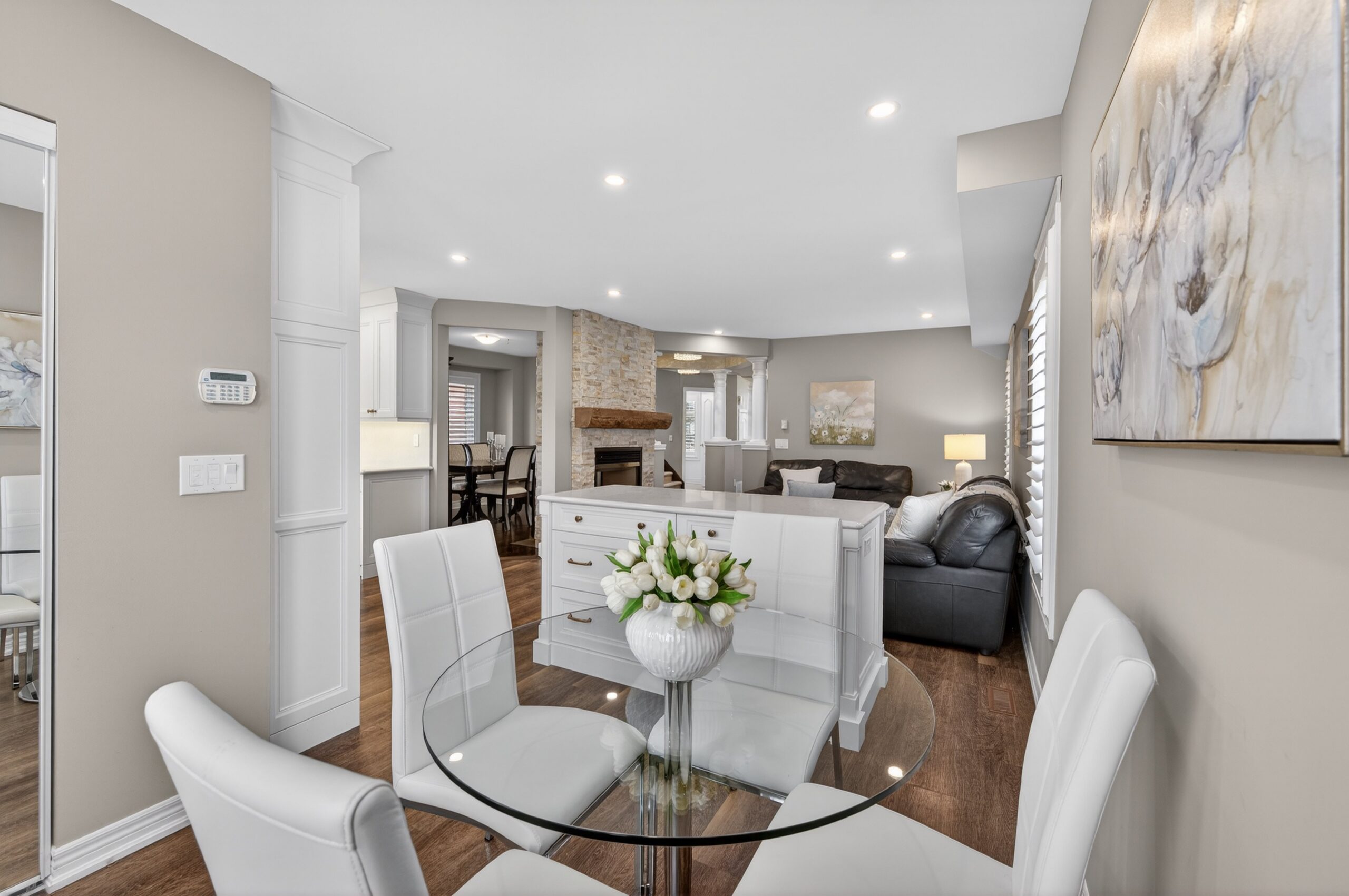 Updated River Oaks Home