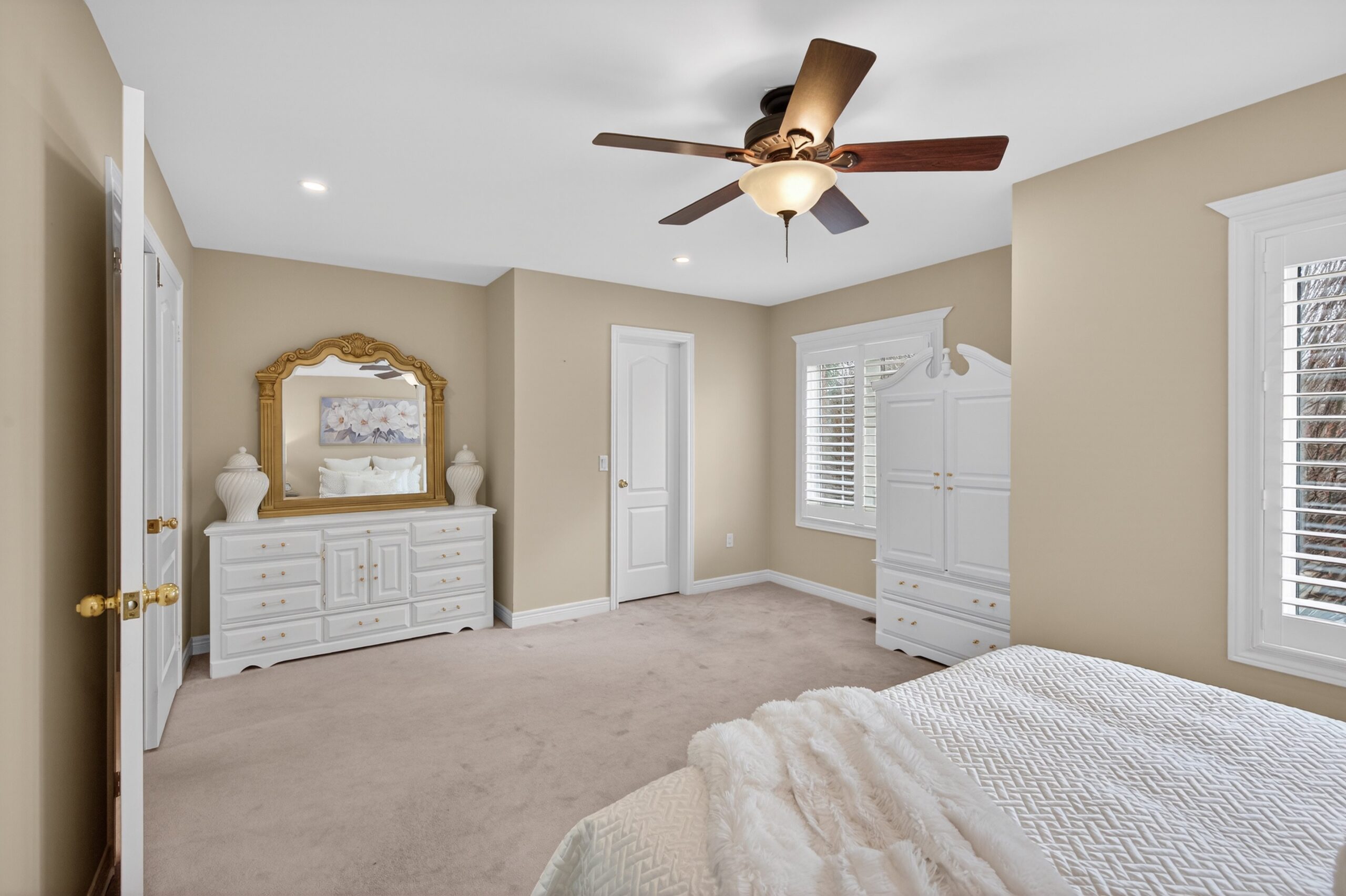 Updated River Oaks Home