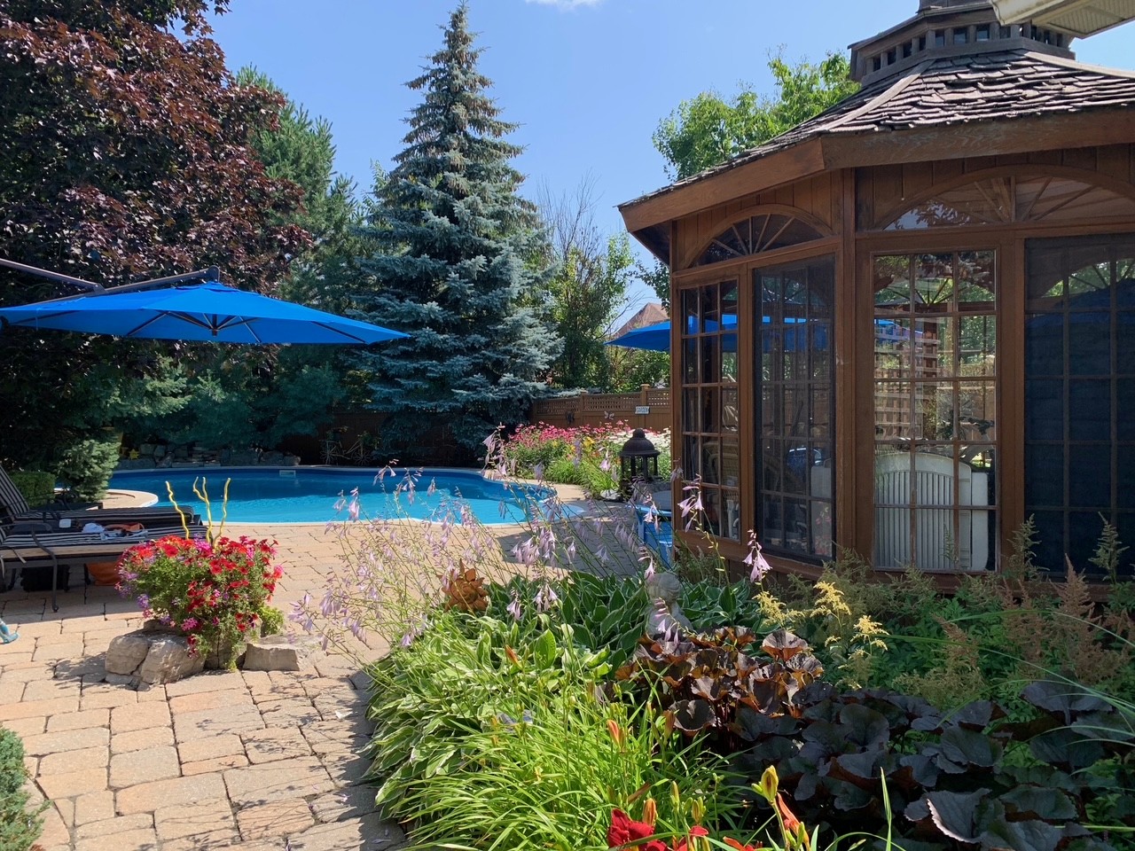 Updated River Oaks Home