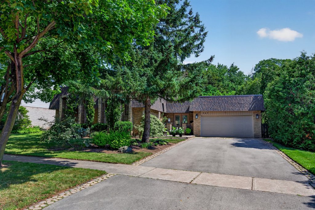 Southwest Oakville Bungalow