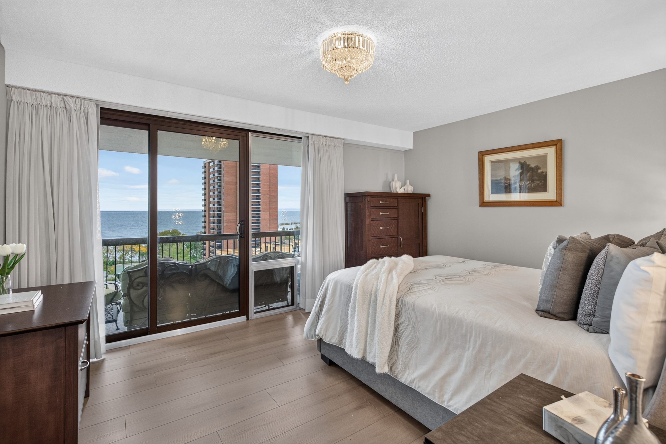 Lake View Bronte Condo