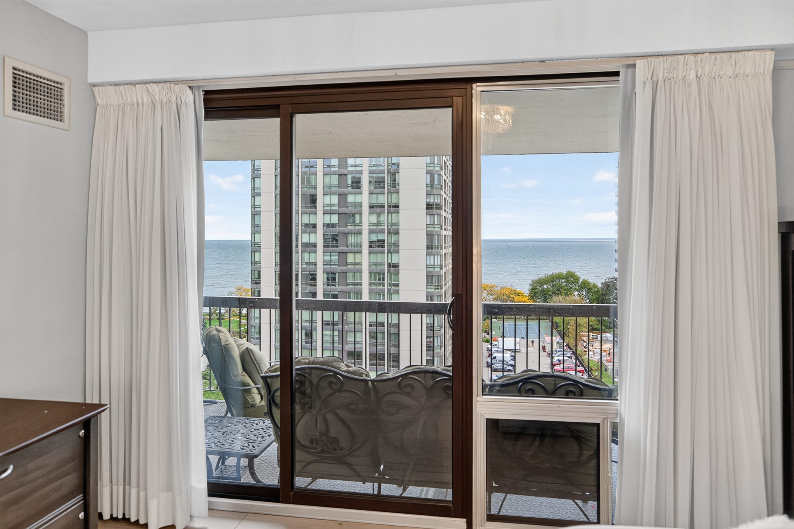 Lake View Bronte Condo