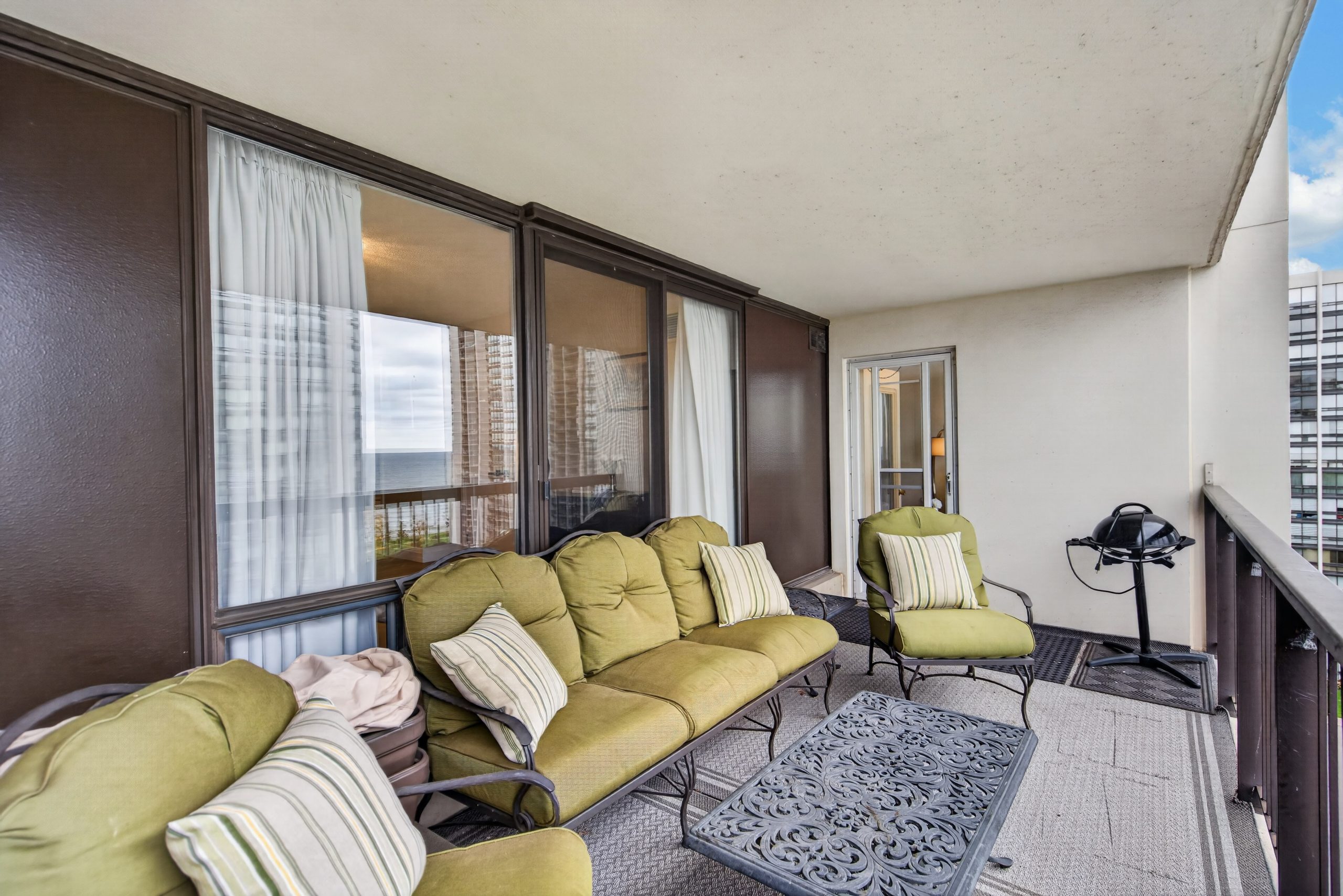 Lake View Bronte Condo